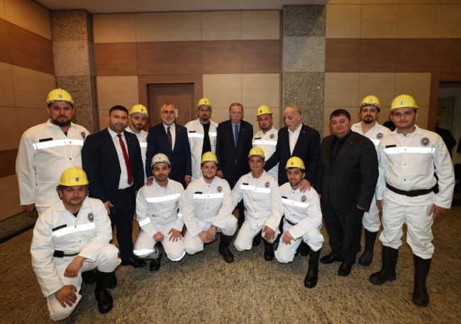 Maden işçileri, Cumhurbaşkanı Erdoğan'ın iftarına katıldı