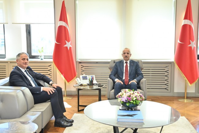 Milletvekili Saffet Bozkurt’tan Ulaştırma ve Altyapı Bakanı Uraloğlu’na ziyaret
