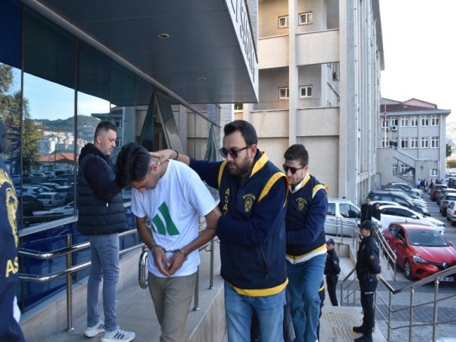 5 KİŞİ TUTUKLANDI...