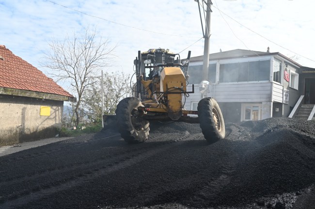ASFALT ÇALIŞMALARI DORUK’TA DEVAM EDİYOR