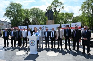 350 BİN ATA TOHUMU FİDESİ HALKA ÜCRETSİZ DAĞITILDI