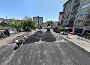 KDZ. EREĞLİ BELEDİYESİ SON SÜRAT ASFALTLIYOR
