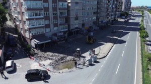 GÜLÜÇ SAHİL BULVARINDA YENİLEME ÇALIŞMALARI SÜRÜYOR
