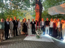 KÖSEAĞZINDA UNUTULMAZ BİR DÜĞÜN TÖRENİ