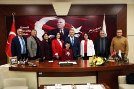 KDZ. EREĞLİ BELEDİYESİ KOLTUĞUNA DENİZ KADİR AKBAŞ OTURDU