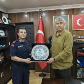 Jandarma Binbaşı Dinardan Başkan Karaya veda ziyareti