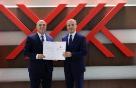 Prof. Dr. Ulusoy, Rektörlük Mazbatasını YÖK Başkanı Prof. Dr. Erol Özvardan aldı